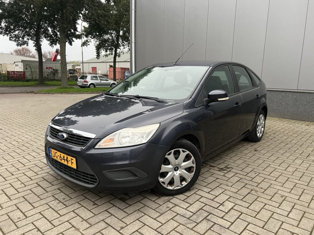 Ford Focus 2.0 Titanium/ AUTOMAAT / AIRCO / VOL JAAR APK \