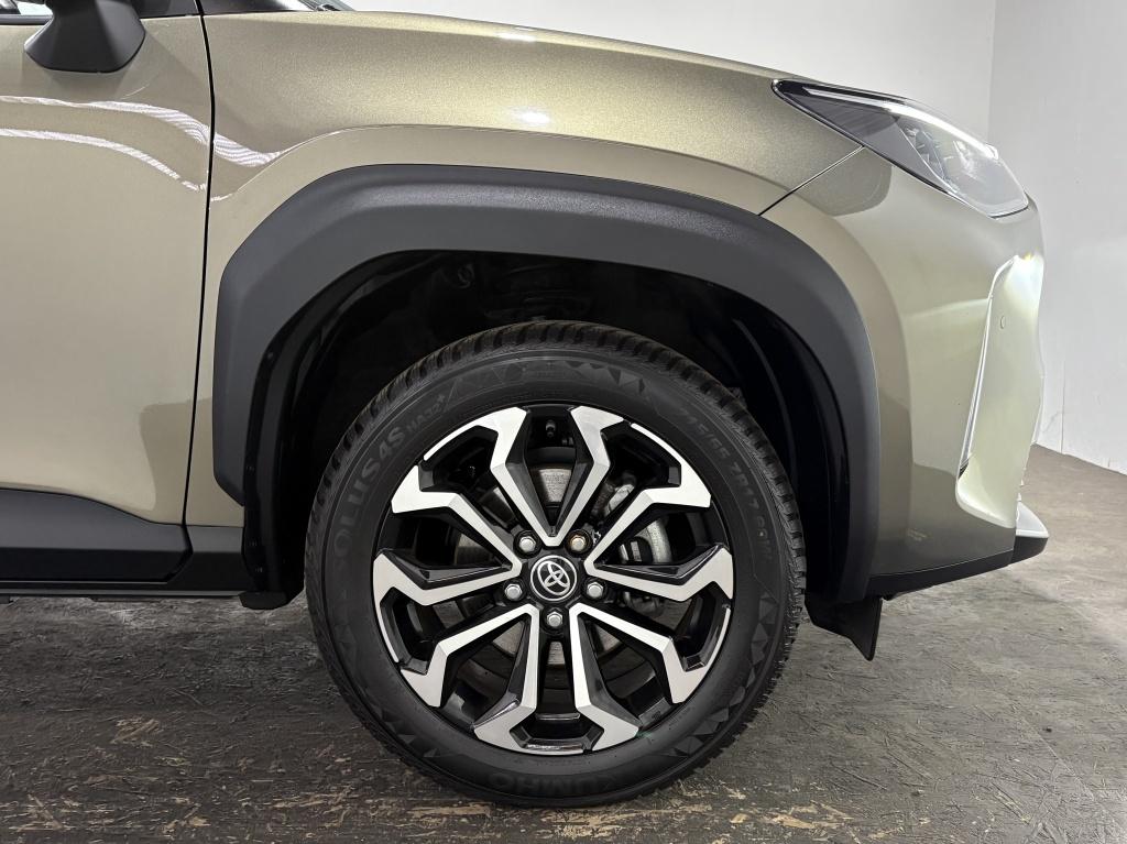Toyota Yaris Cross 1.5 hybrid first edition | bsm | stoelverwarming | camer