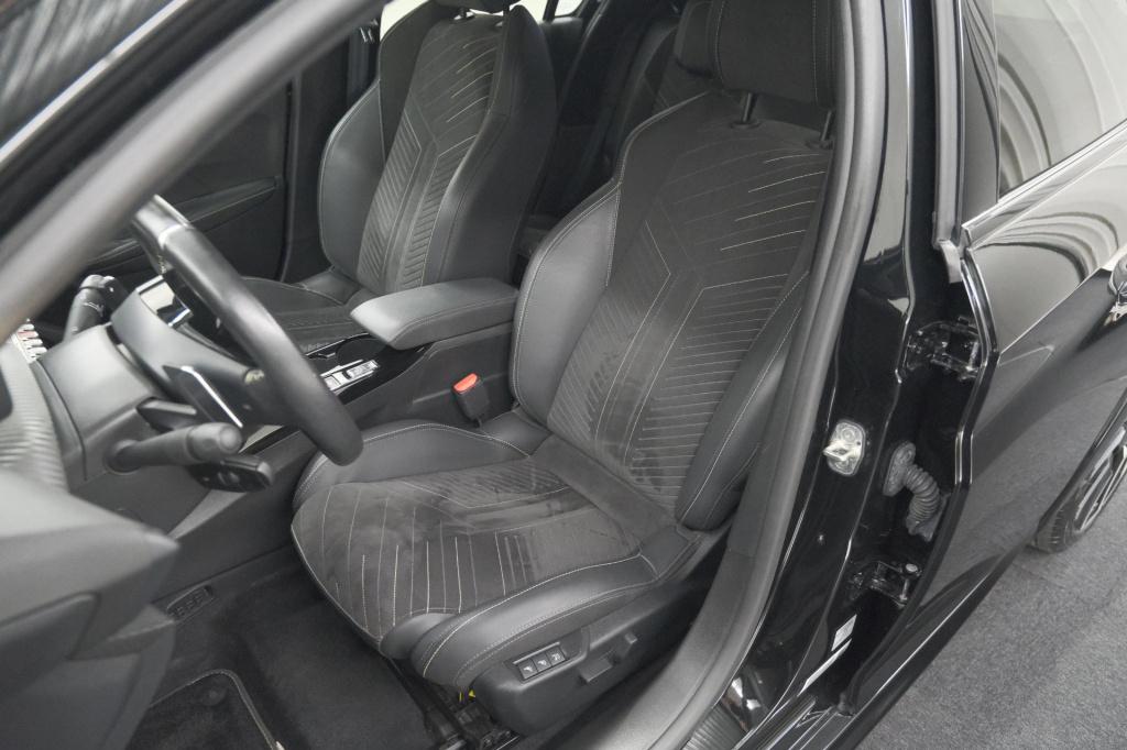 Peugeot 208 1.2 hybrid 145 e-dcs6 gt | alcantara pakket | camera | apple ca