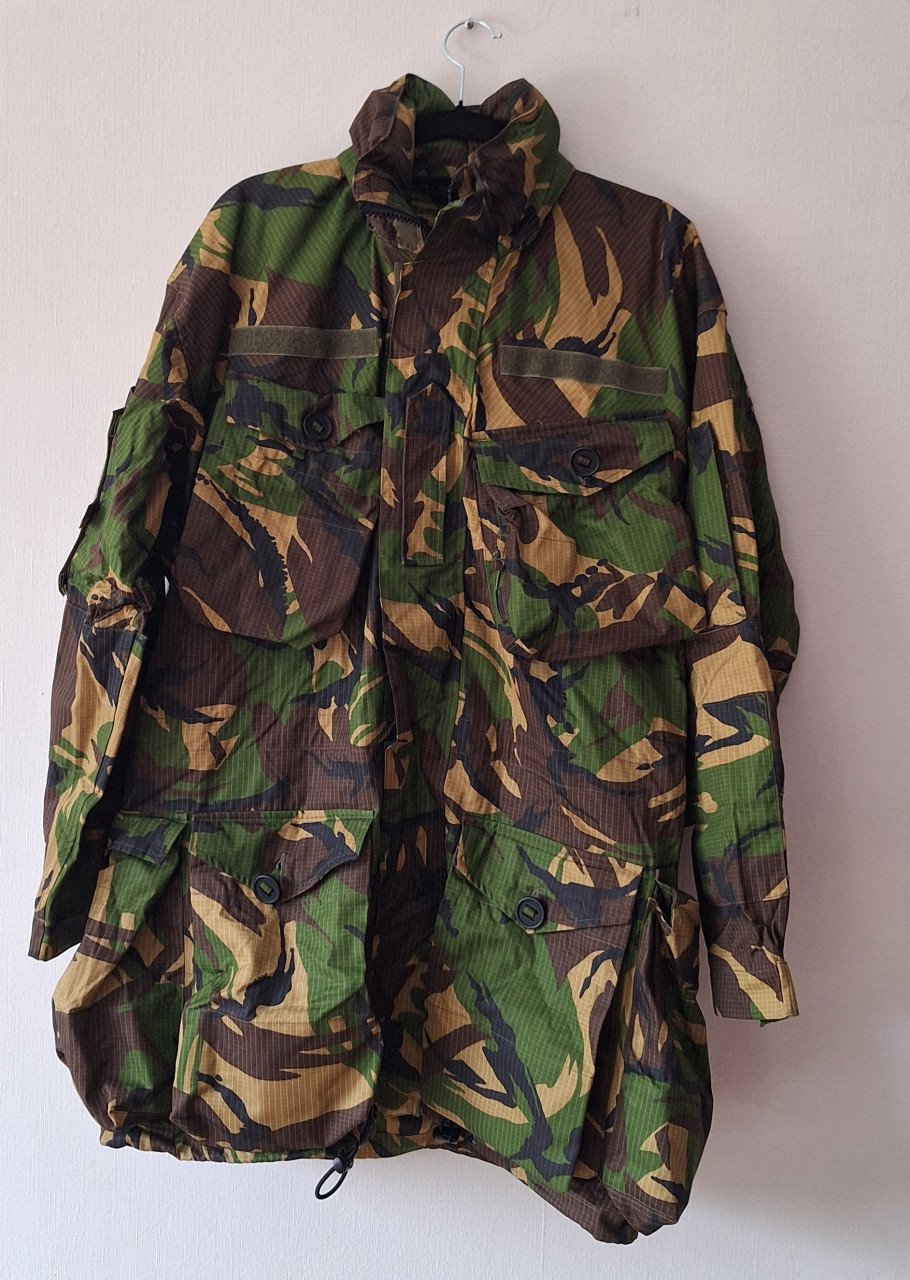 Smockjas Defensie Camouflage Windstopper Maat M, jagerskleding