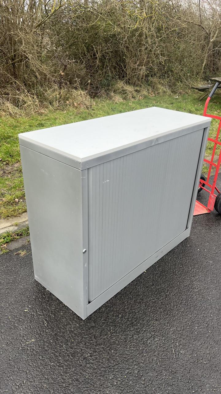 Roldeurkast archiefkast