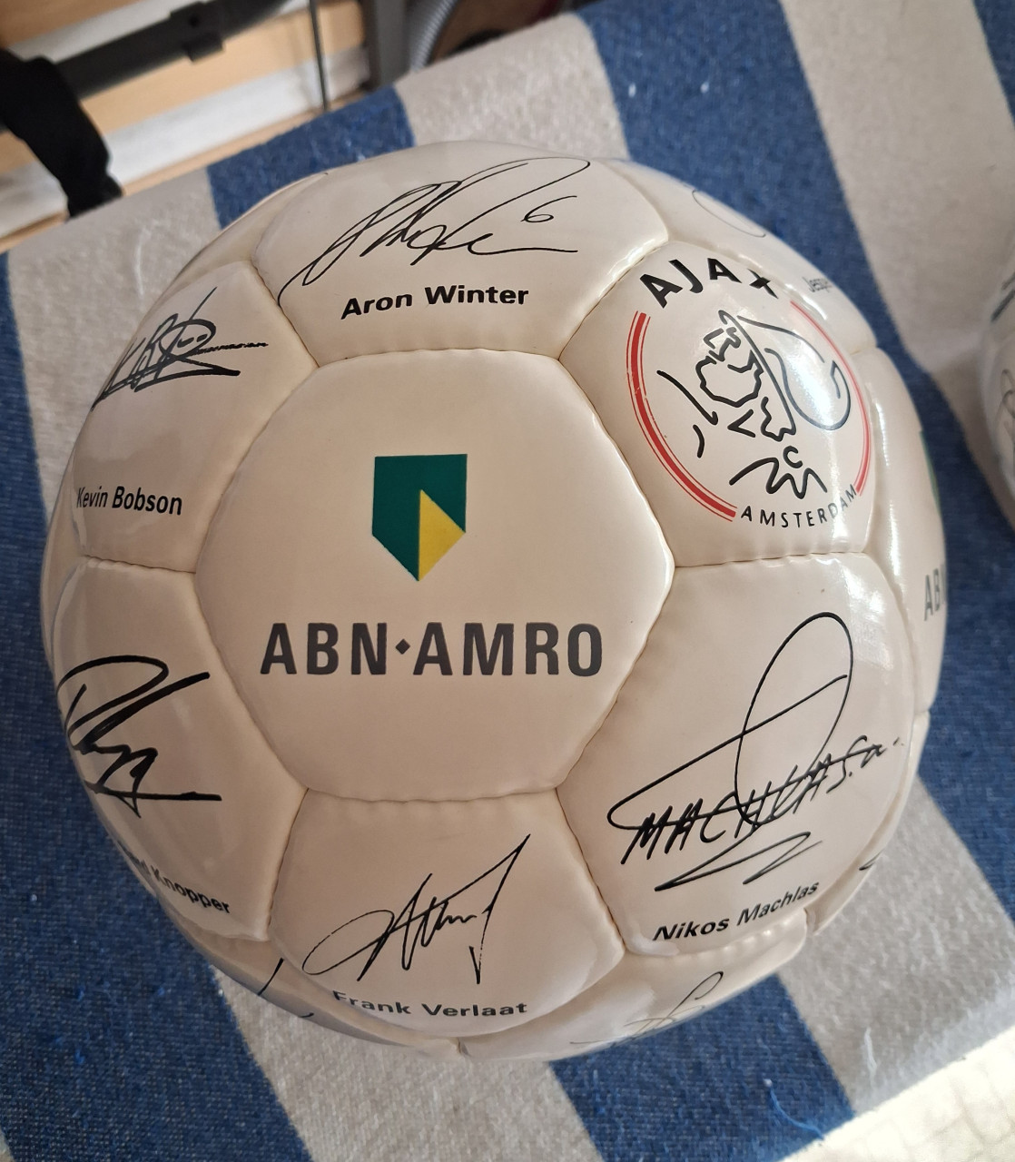 Ajax tas met 2 handtekeningen voetballen