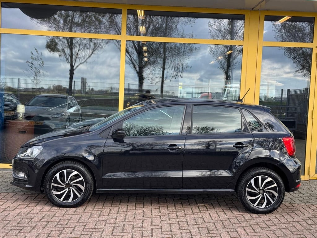 Volkswagen Polo 1.2 tsi automaat - lm velgen - pdc
