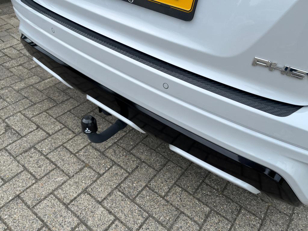 Mitsubishi Eclipse Cross 2.4 phev executive|trekhaak|rijklaar