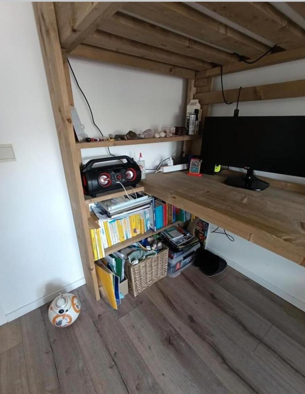 Hoogslaper steigerhout