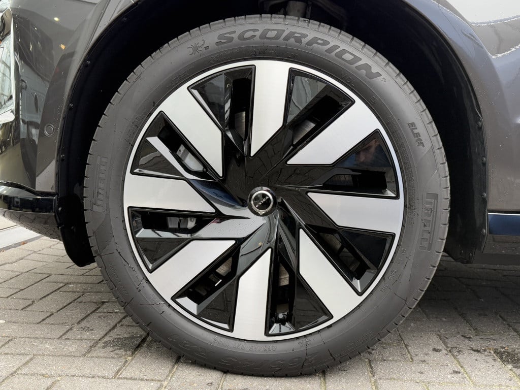 Volvo Ex90 twin performance ultra demo | nieuwprijs € 111.804,= | luchtveri