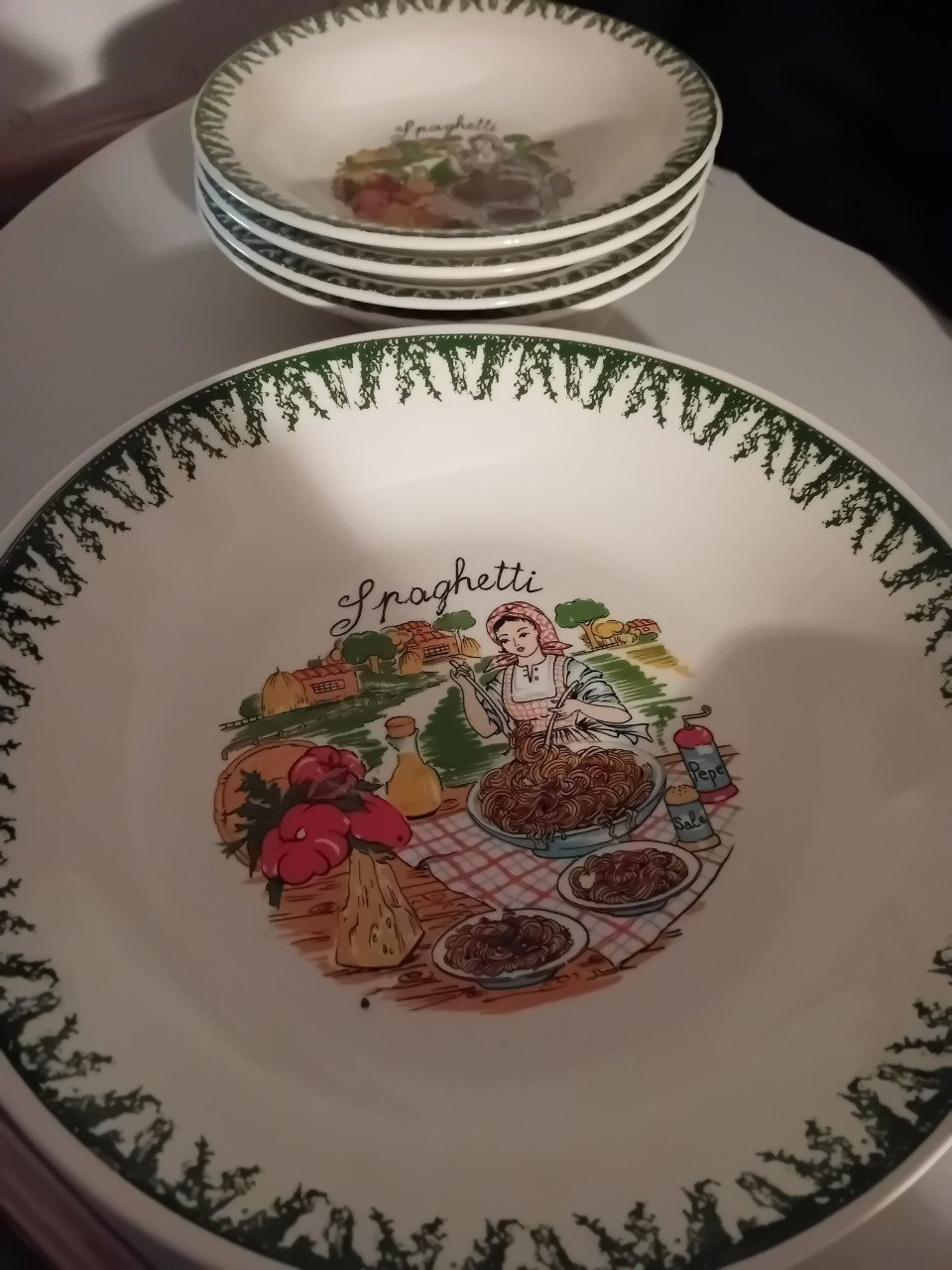 Spaghetti bordenset