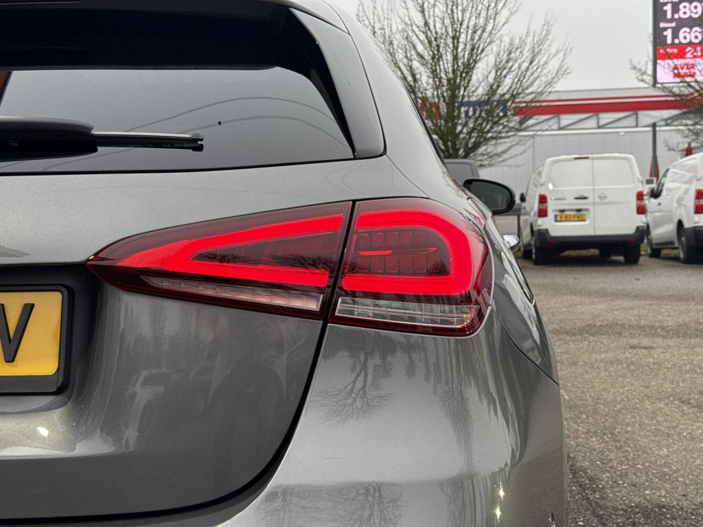 Mercedes-Benz A-Klasse 250 e business solution amg limited | nl-auto | pano