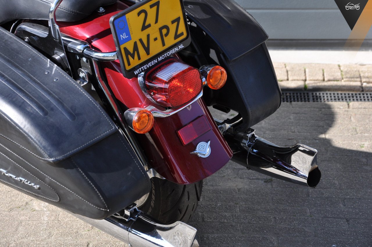 Harley Davidson FLHRSI Road King Custom Strakke motor!