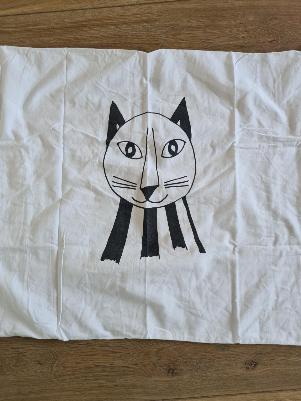 Zwart - wit dekbedovertrek  kinderbed/ peuterbed 140X110 cm