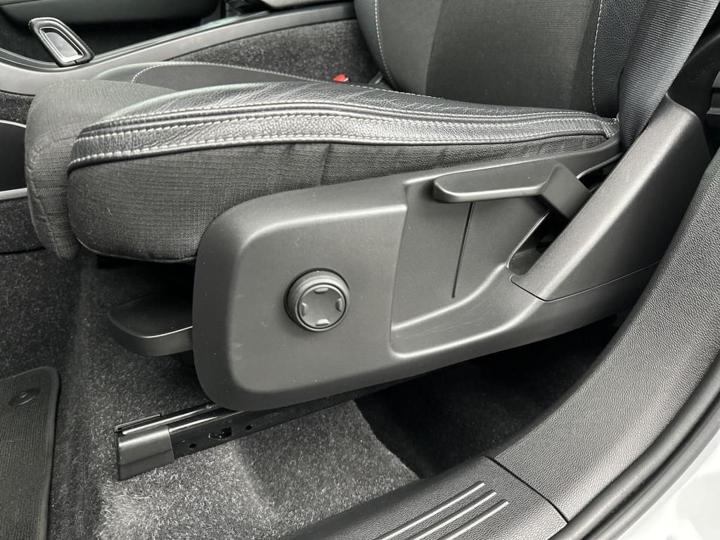 Volvo XC40 t3 163pk aut8 momentum pro| trekhaak| camera| climate| cruise co