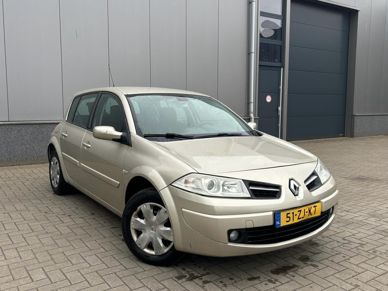 Renault Megane 1.6-16V Business Automaat