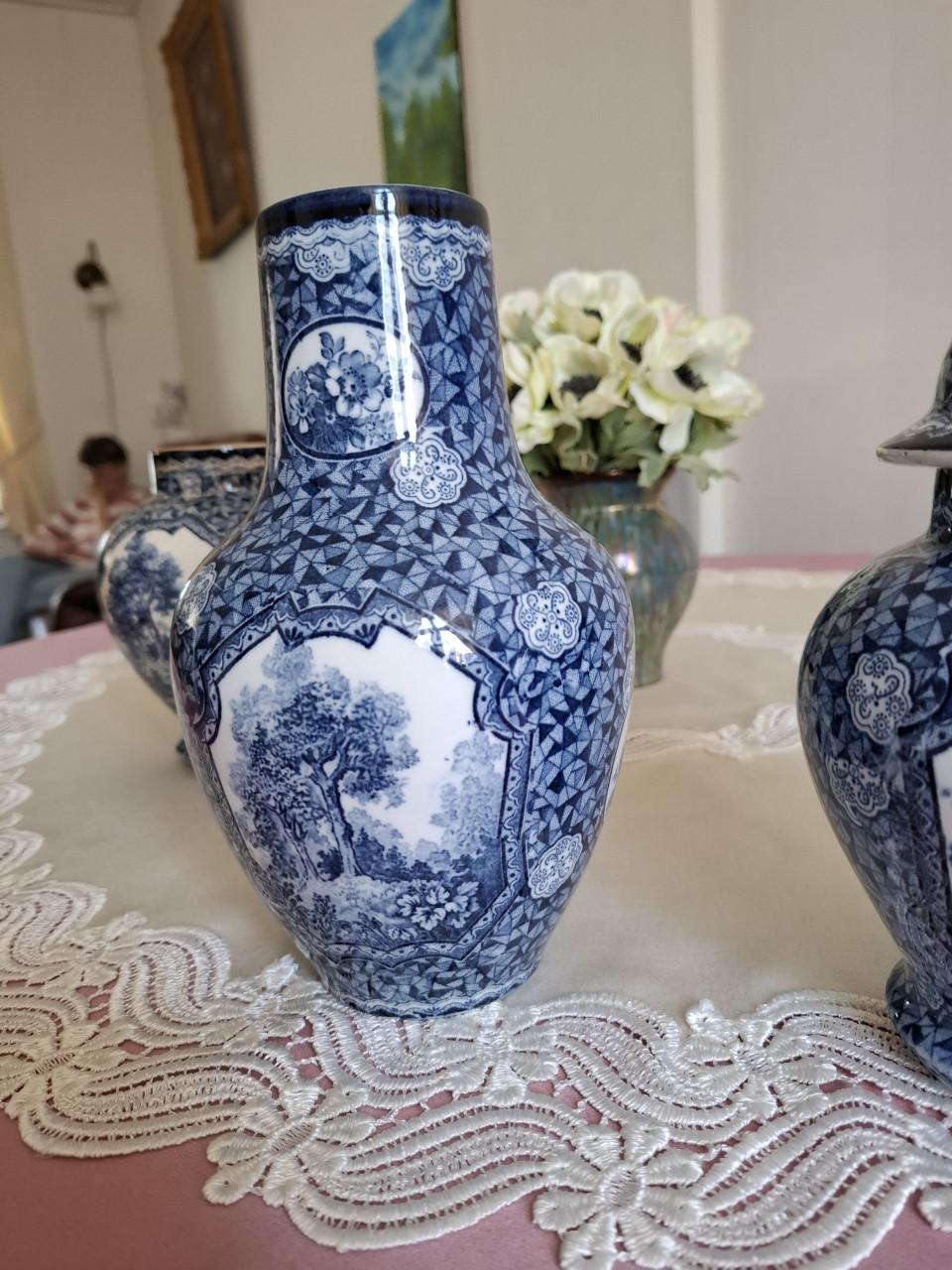 Delfs blauwe kast stel zeer oud