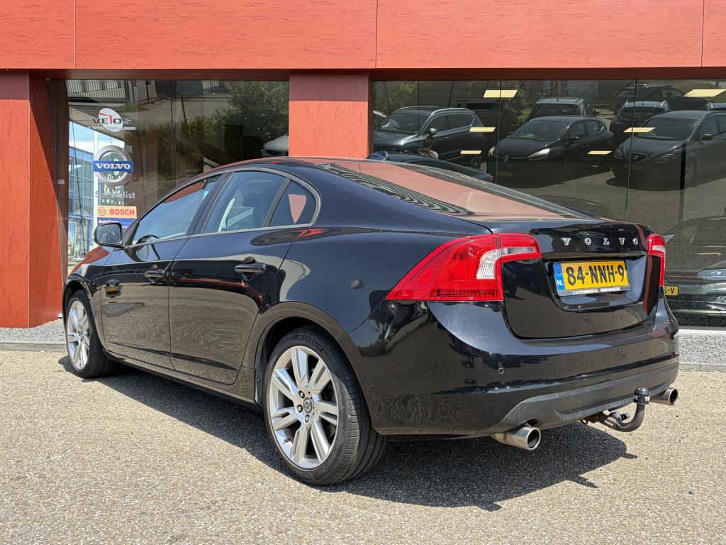 Volvo S60 2.0t intro edition