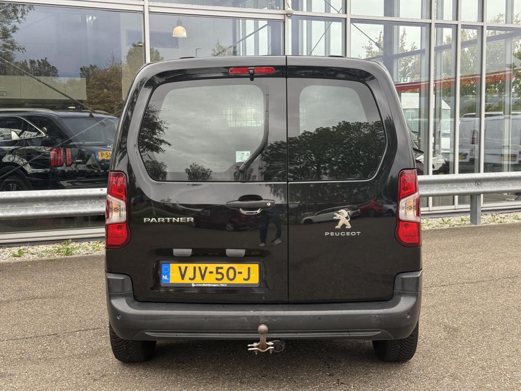 Peugeot Partner 1.5 bluehdi premium | trekhaak | navi | carplay | camera | 