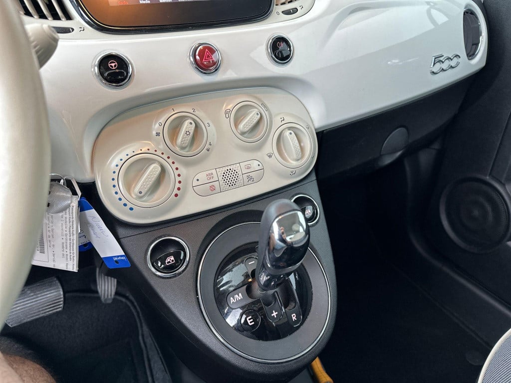 Fiat 500 1.2 lounge | automaat | bluetooth | dab | airco | lage km stand