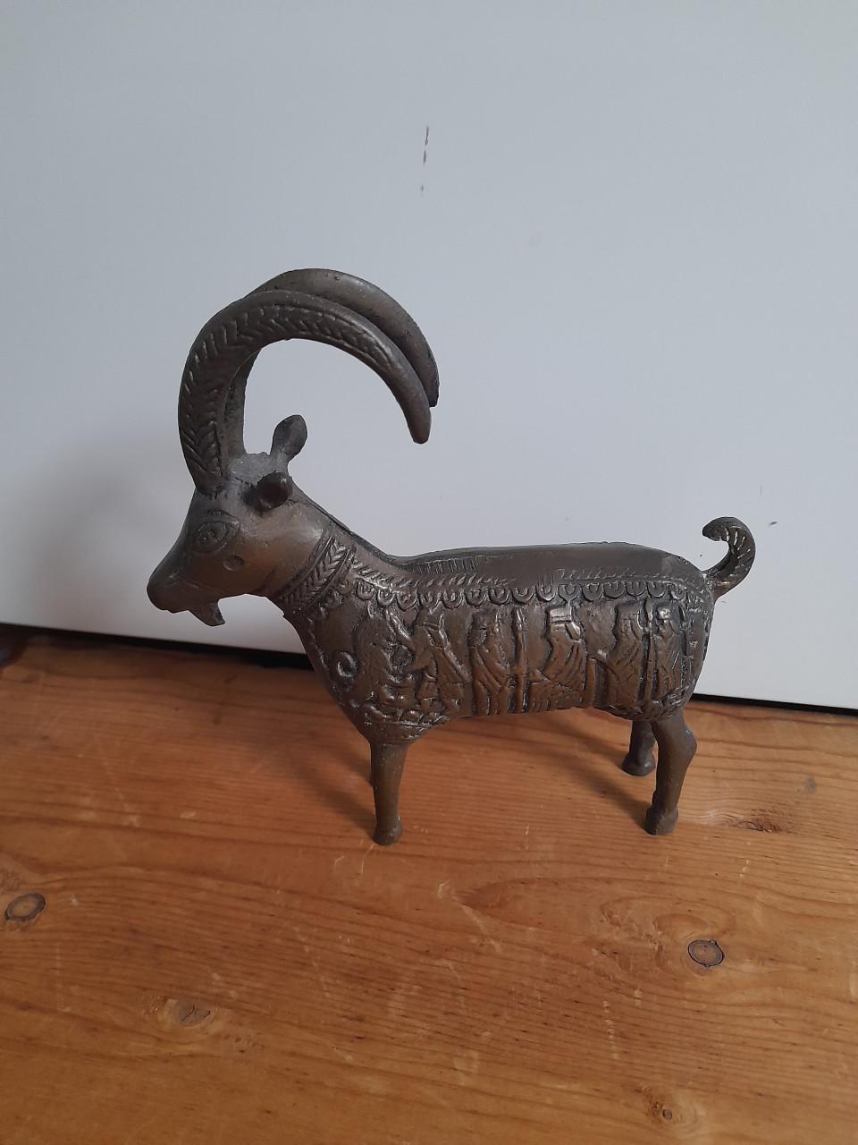 Koperen beeld steenbok