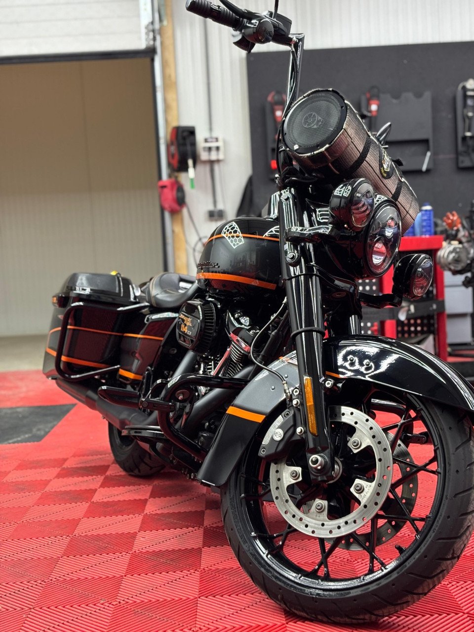 Harley-Davidson Road King Special 114ci Apex Edition