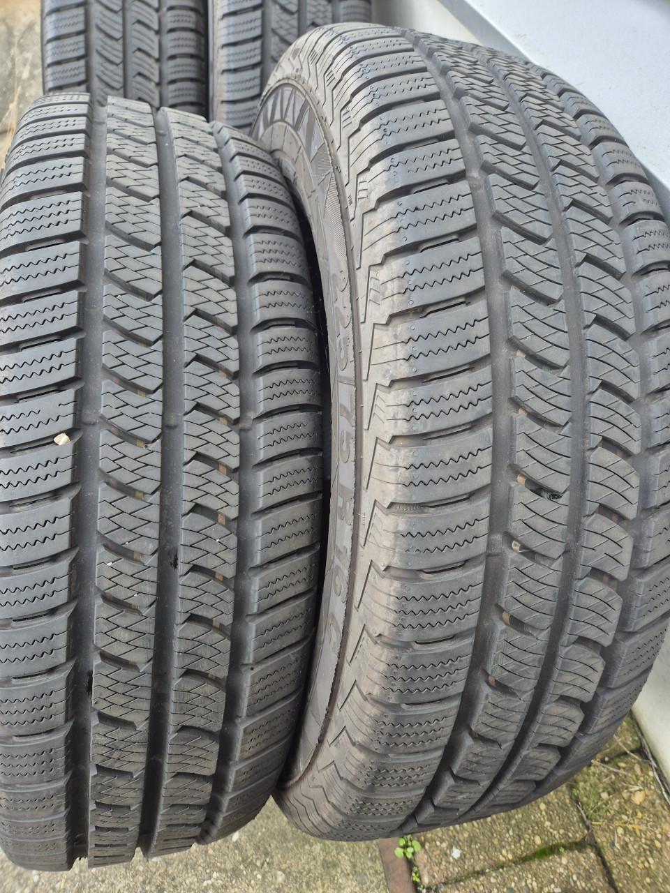 225/65r16c conti  vanmorgen winter 2
