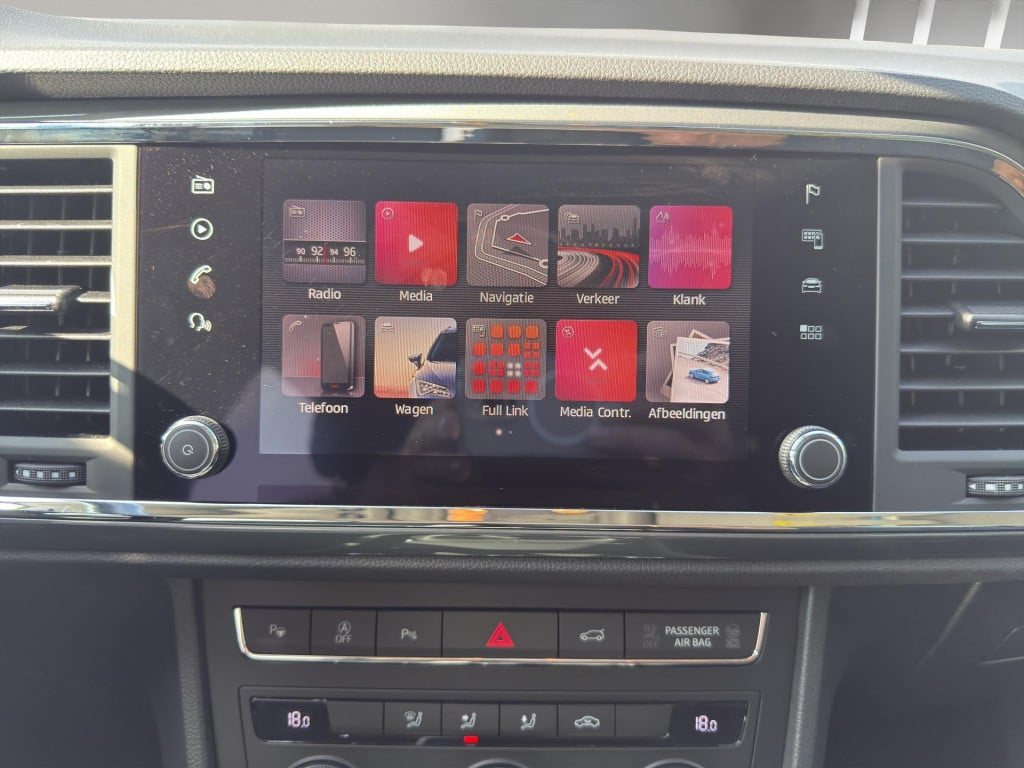 Seat Ateca 1.0 tsi style | navigatie | klimaatregeling | parkeersenors v+a 