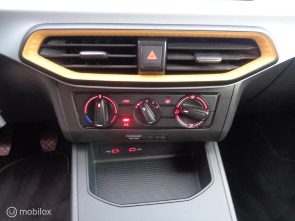 Seat Ibiza 1.0 mpi reference/airco/led/pdc/carplay/lm velgen/1st eig/slecht