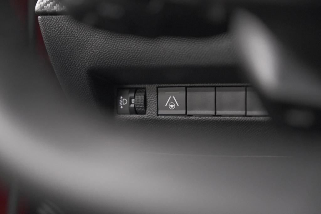 Peugeot 2008 hybrid 145 e-dcs6 allure | 360 camera | adaptieve cruise contr