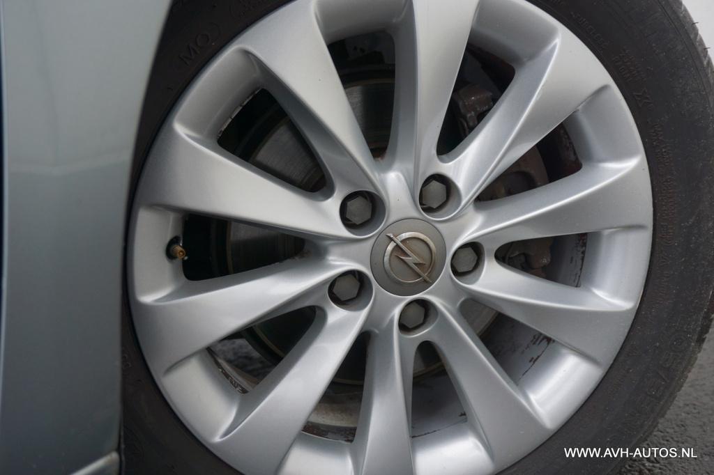 Opel Meriva 1.4 turbo anniversary edition
