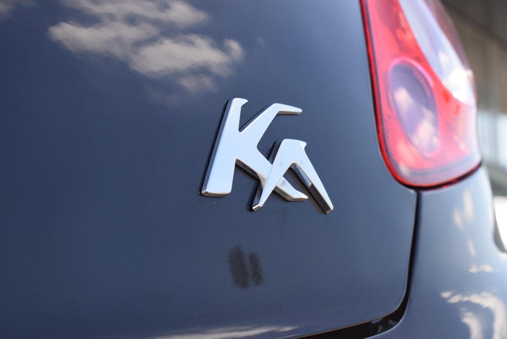 Ford KA 1.2 metal start/stop | airco | radio | lichtmetalen velgen |