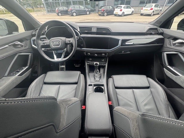 Audi Q3 sportback 45 tfsi e s edition l panoramadak l matrix led l virtual 