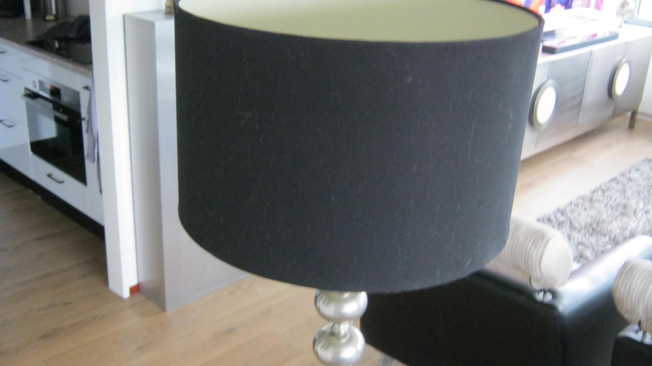 TE KOOP STAANDE LAMP VOOR 20 EURO