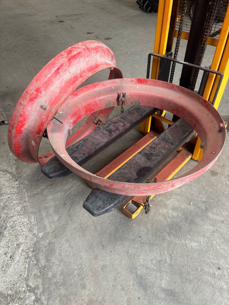 Set banden afkomstig van international 845