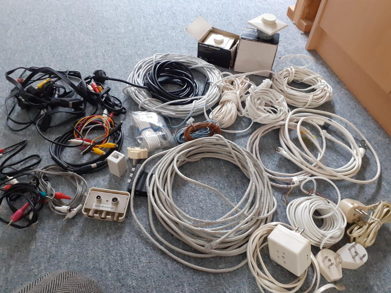 Elektra materialen gratis /GERESERVEERD