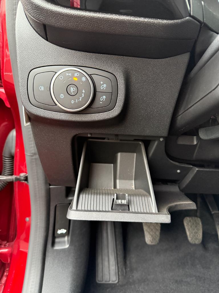 Ford Fiesta 1.1 - trend - cruisecontrol