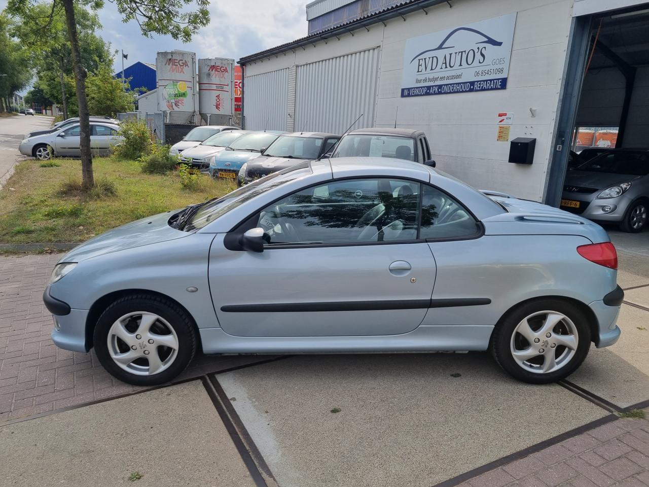 Peugeot 206 CC 1.6-16V Premium