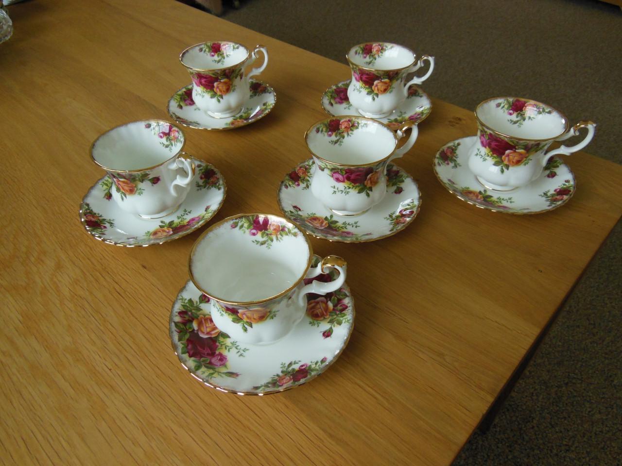 Koffiekop- en schotels Royal Albert