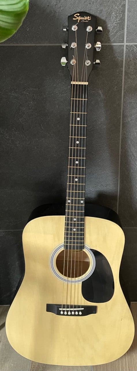 Akoestische gitaar van Squier