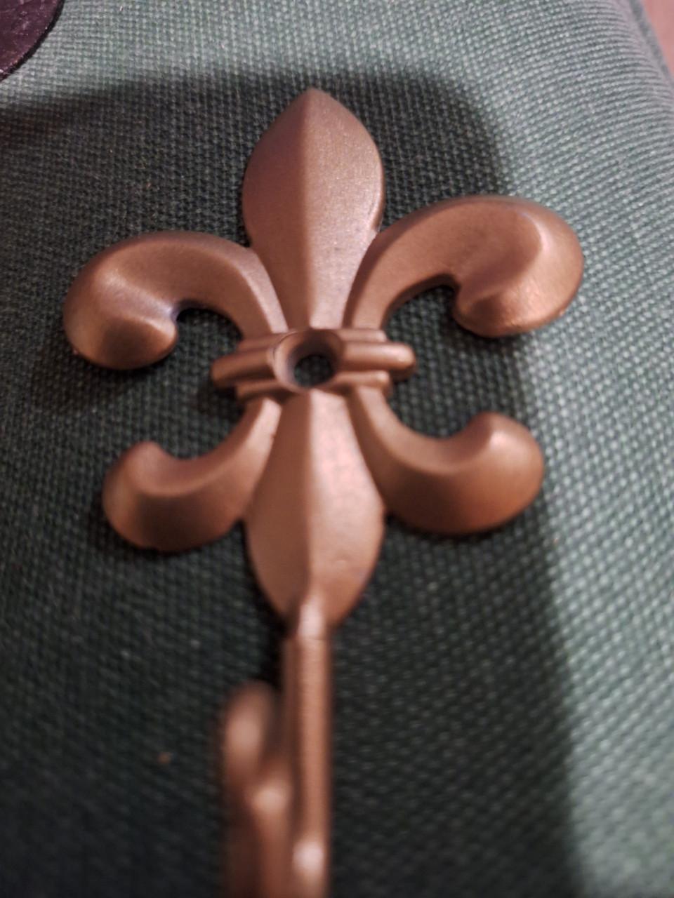 Wandhaken Franse lelie