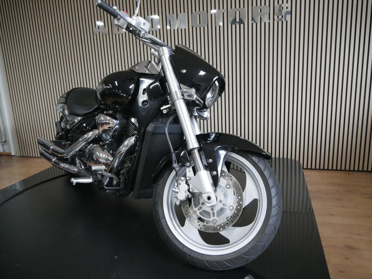 SUZUKI M 1500 INTRUDER