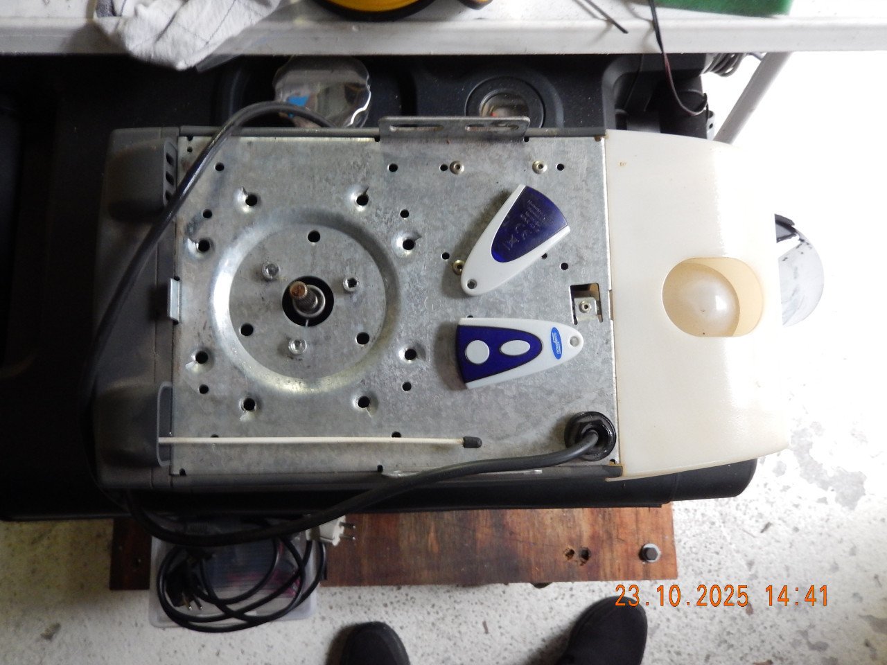 Garagedeur opener novoferm