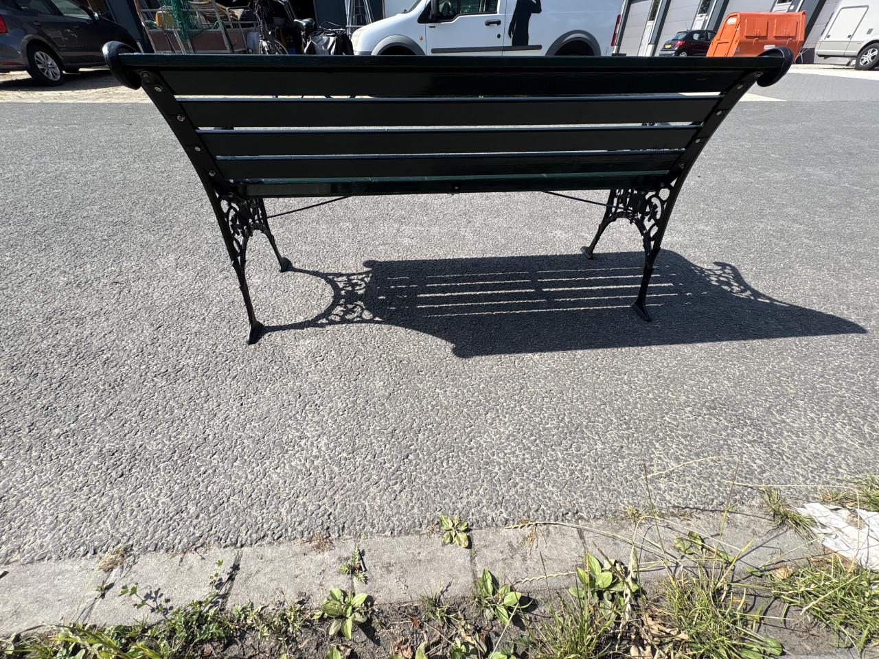 Tuinbank van gietijzer