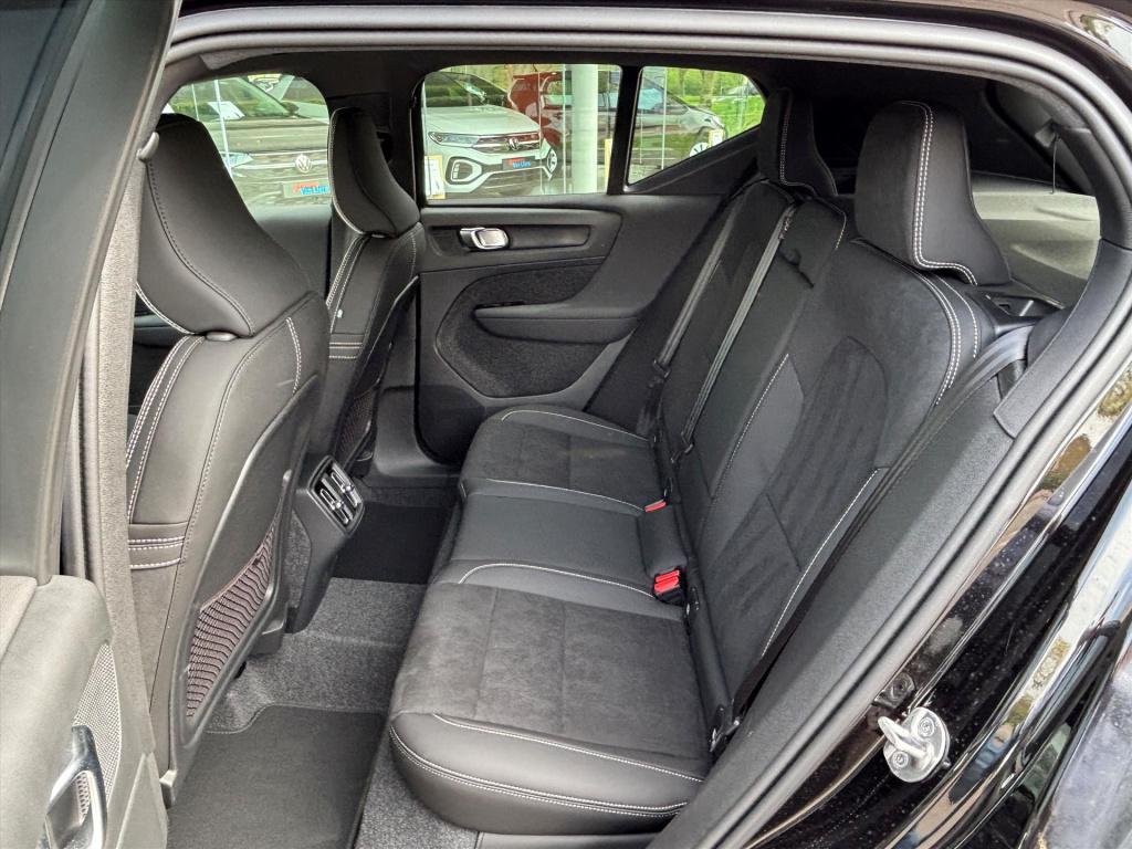 Volvo XC40 2.0 b4 core business| harman kardon| camera|blis| 1e eigenaar| r