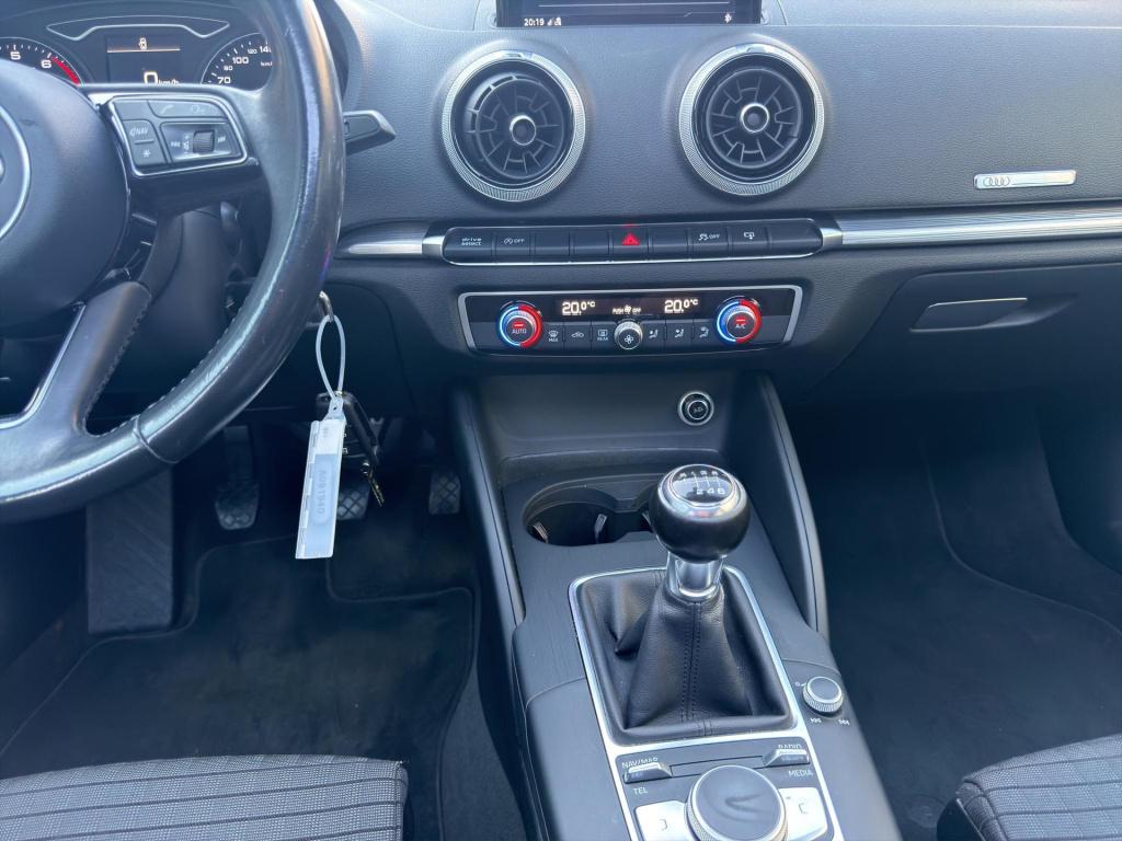 Audi A3 sportback 1.0 30 tfsi sport pano clima cruise