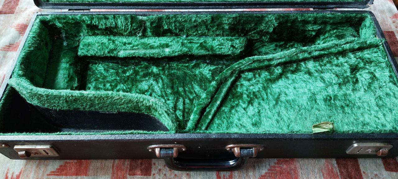 Alt Saxofoon koffer uit Vlissingen Groen