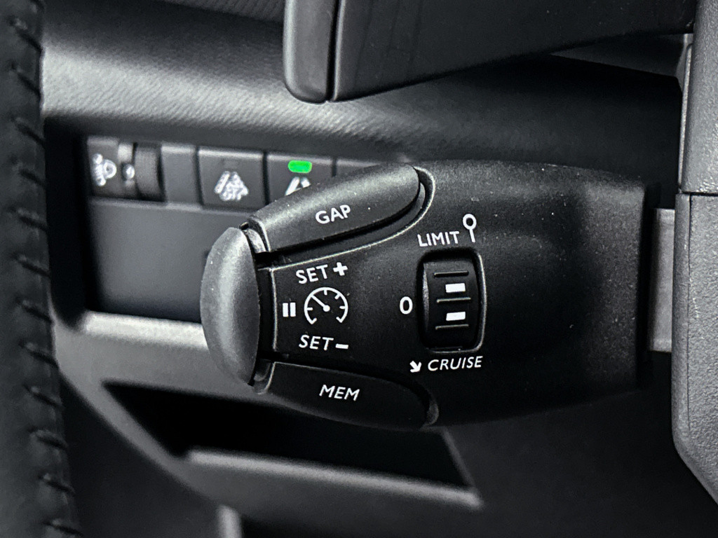 Citroen C5 Aircross 136 pk hybrid ë-series | rijklaar |  alcantara | stoelv