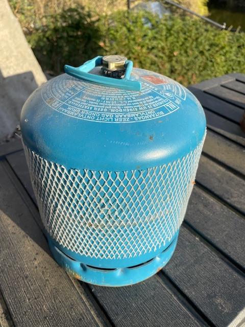 Omwisselbaar/navulbare Campingaz fles type 907 , 50% gevuld