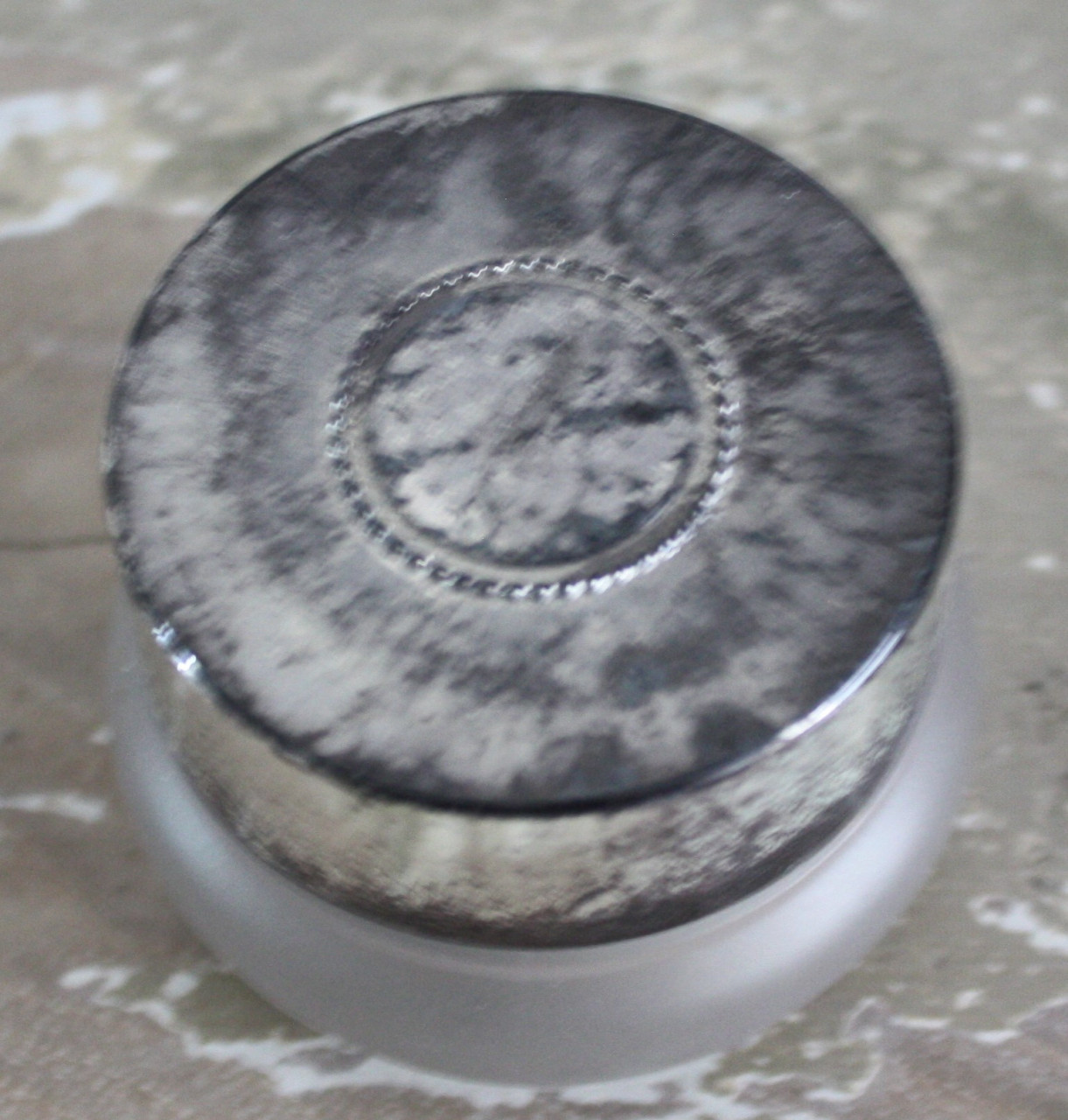 Oud potje  creme makup