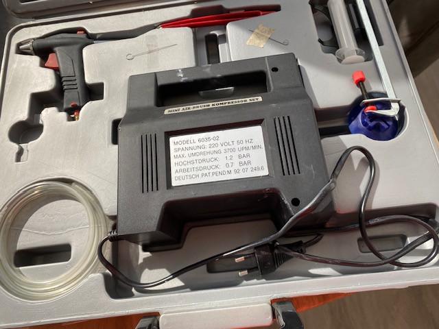 Mini Air Brush compressor set