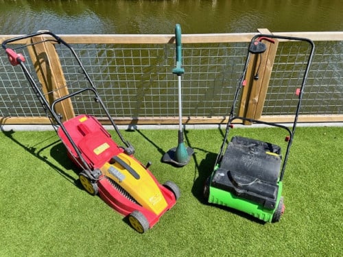 Grasmaaier + grastrimmer + verticuteermachine