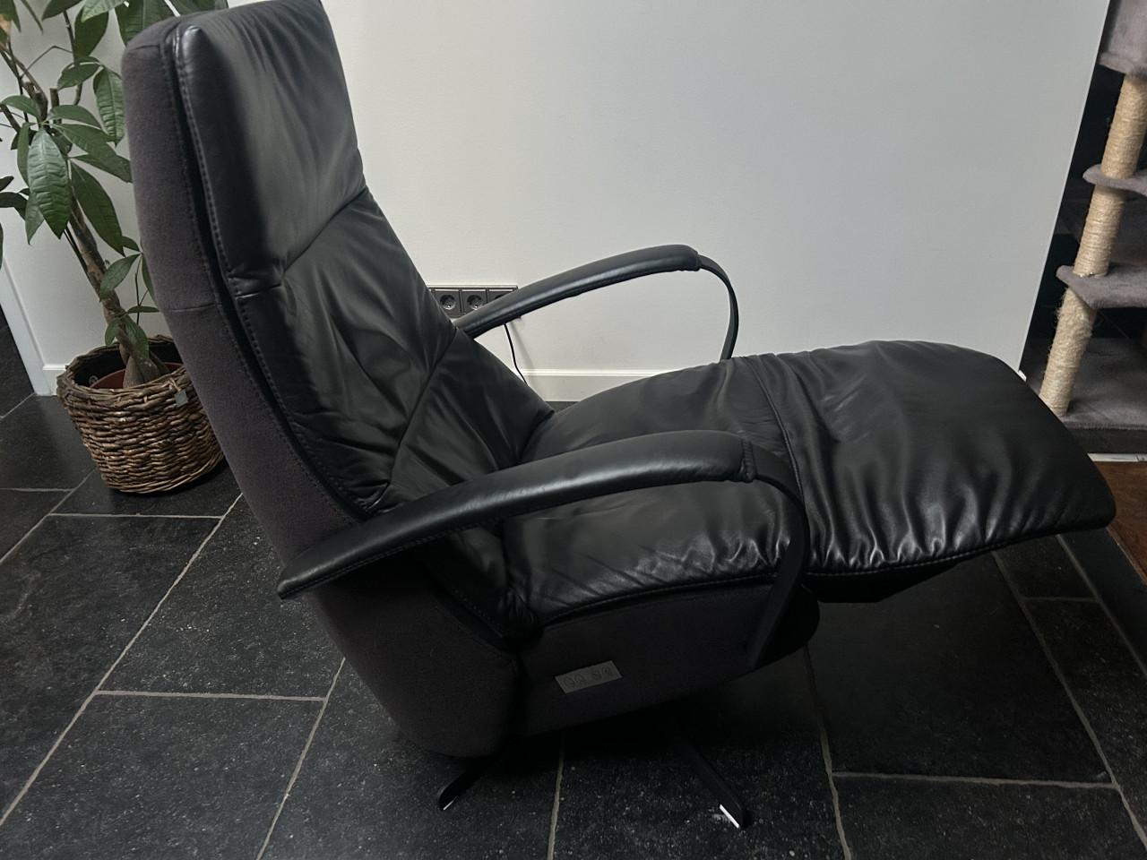Prominent Humberto Tan relax fauteuil, izgs
