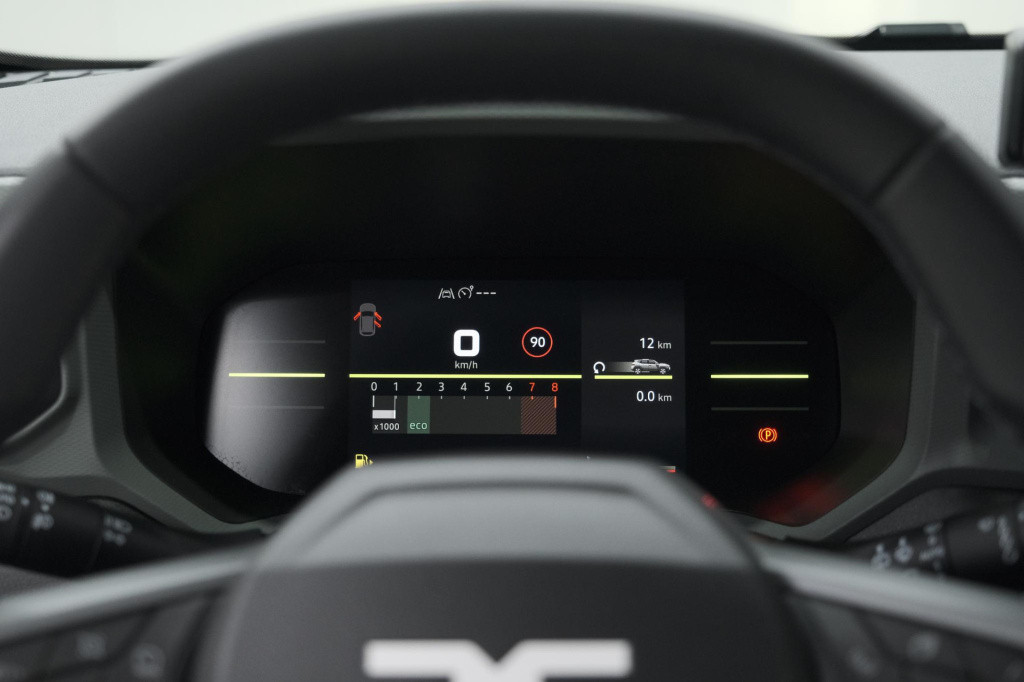 Dacia Duster tce 130 mild hybrid extreme | camera | apple carplay | automat